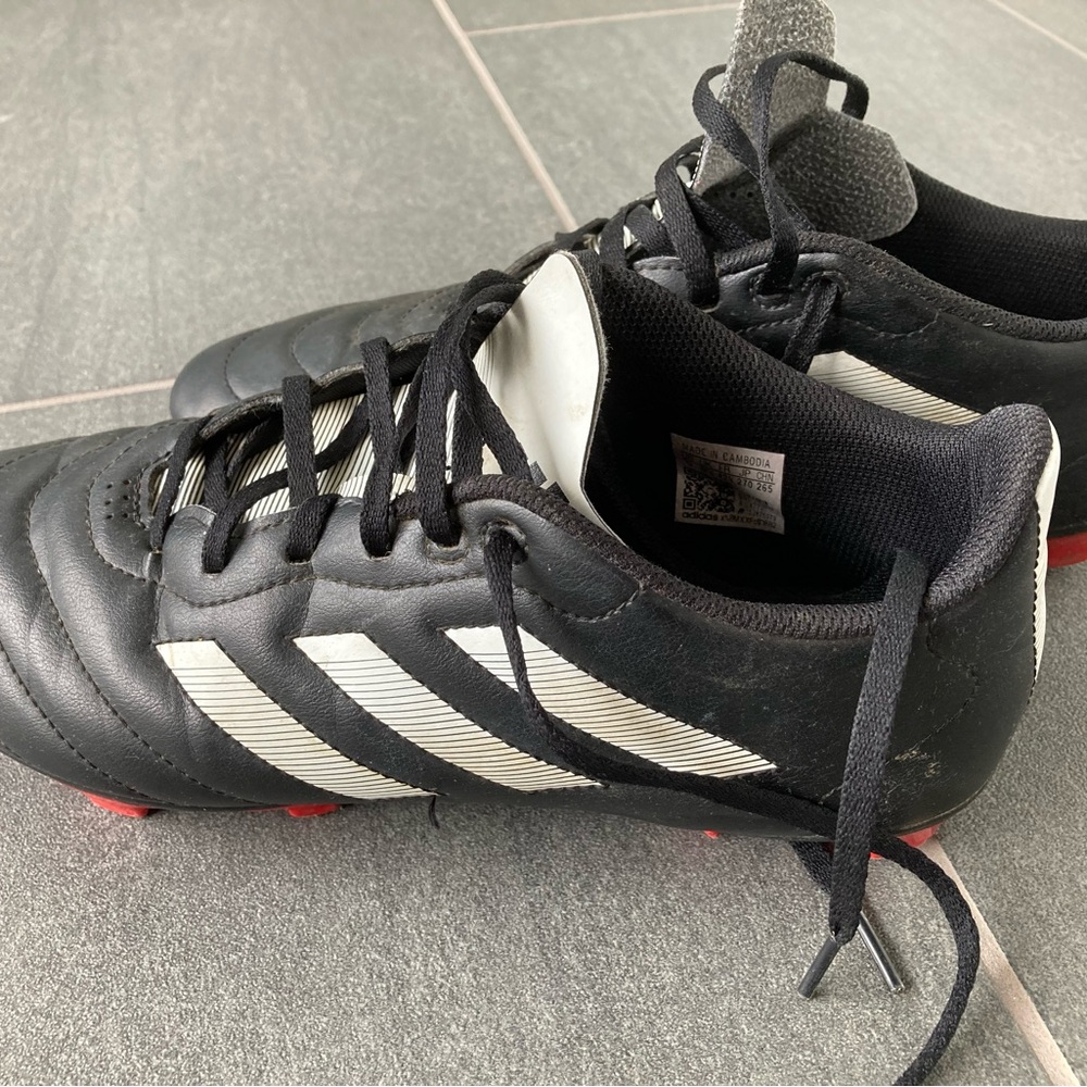 Adidas Men's Black Soccer Shoes
